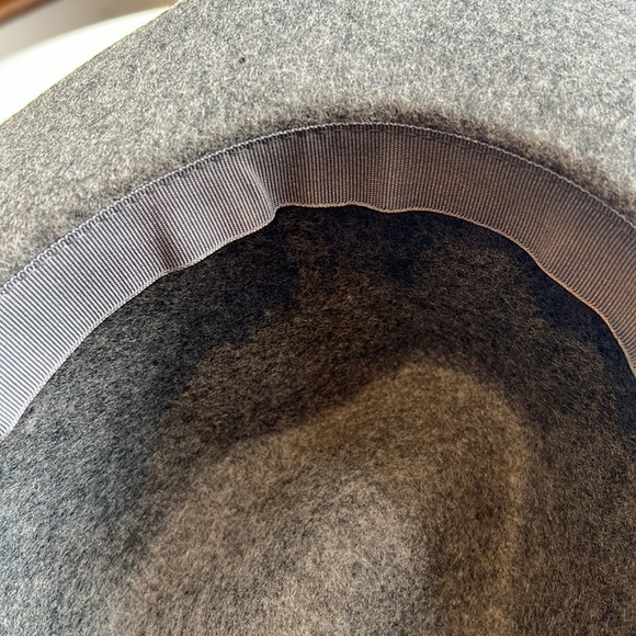 H&M Heather Gray Fedora Hat 100% Felted Wool with Vegan Leather Black Belt EUC‎ - Picture 15 of 16
